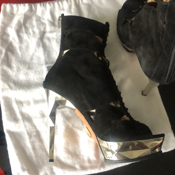 Herve Leger open toe booties, size 7.5 - Picture 6 of 12